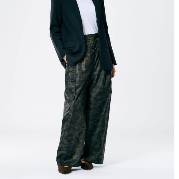 Tibi Tech Camouflage Cargo Stella Pant | Army Green | Size 6 - Picture 3 of 5